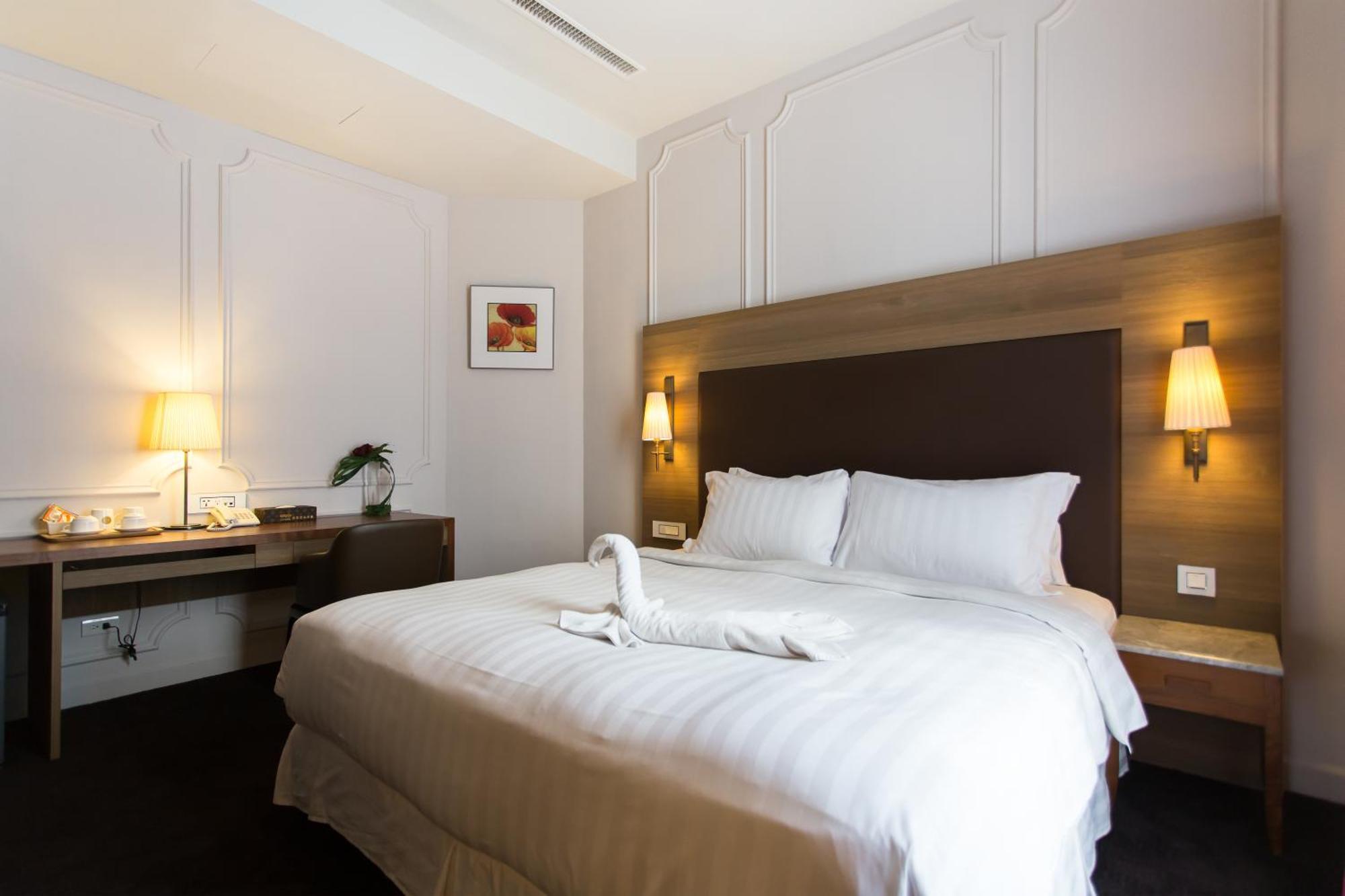 Leesing Hotel - Qixian Kaohsiung Zimmer foto